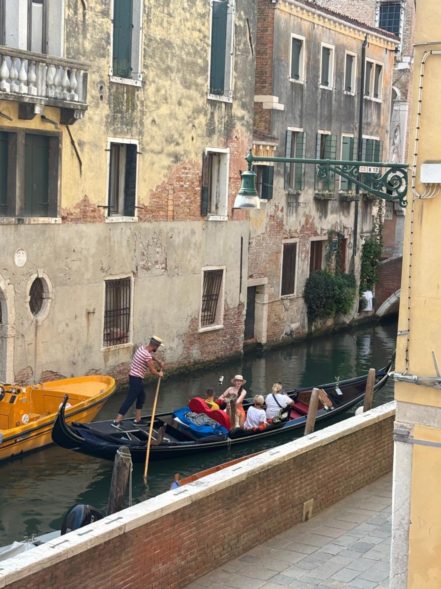 Luxury San Firmino Canal View Bed and breakfast Venecia